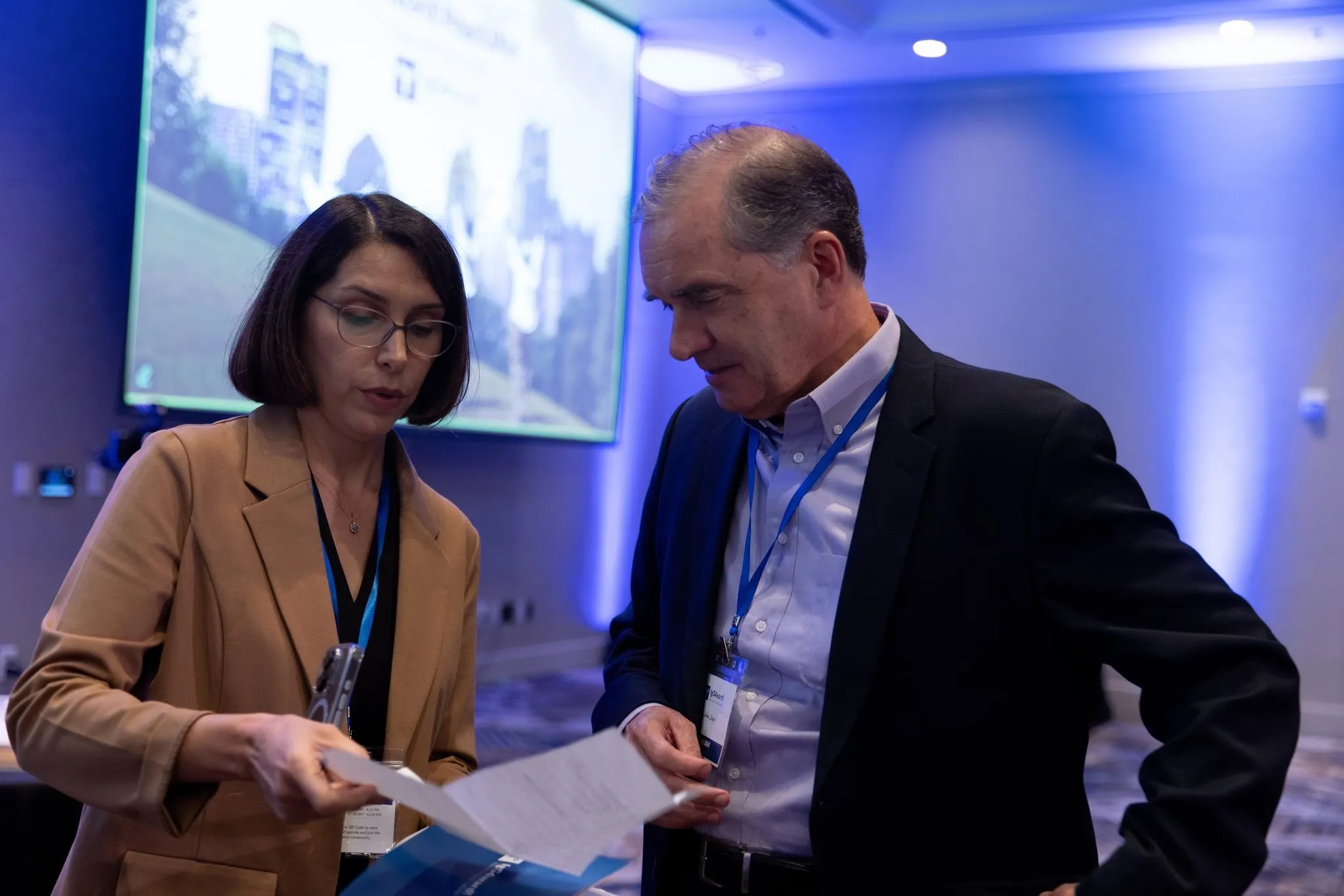 IgG4ward_PeachJAM_Cannon_still22_M-2048x1366 (2).webp